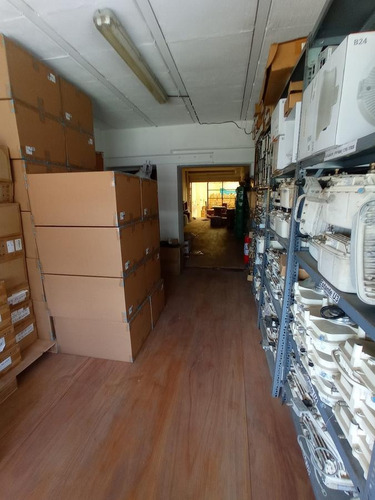 Imagen 19 de 30 de Gran Deposito Con Oficinas , 1100 M2 Proximo Al Puerto Con Renta De U$s 3500 !!