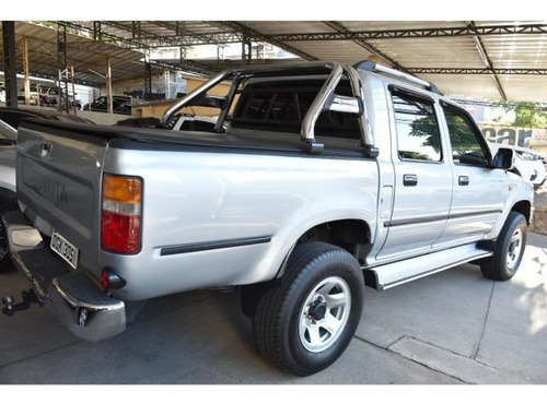 Toyota Hilux Hilux 3.0 SRV 4X2 CD 8V DIESEL 4P MANUAL