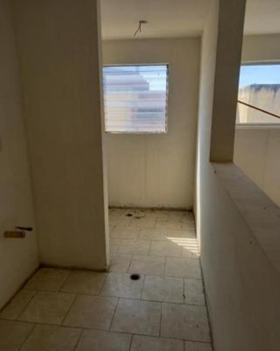 Imagen 2 de 9 de Venta De Apartamento Paraparal Los Guayos Cod. 143113
