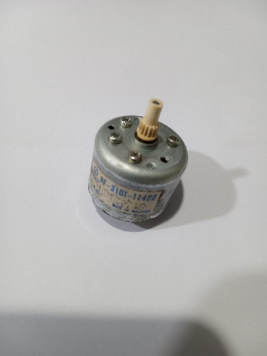 Motor Eléctrico Pequeño Para Juguetes 5/9 Volt M8 (Usado)