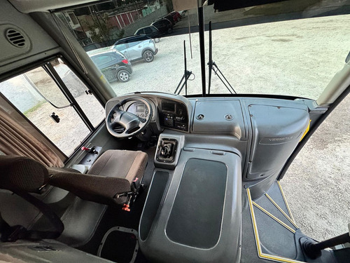 Comil Versatille Gold Ano 2022 Iveco Jm Cod.1048