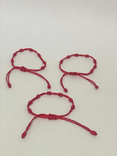 Imagen 2 de 3 de Juego De 3 Pulseras, 7 Nudos Hilo Rojo Protección