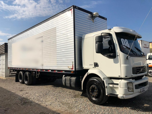 Imagem 1 de 10 de Volvo Vm 260 Baú Furgão 2008