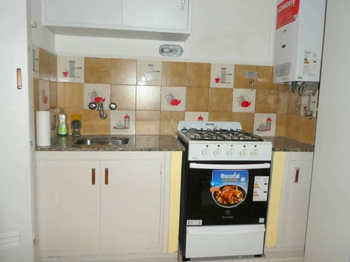 Imagen 5 de 7 de Barrio Norte: Vendo Dpto. De 1 Amb. Con Kitchenette Y Baño
