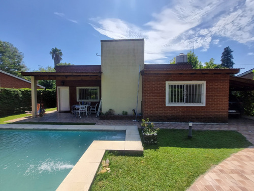 Casa En Venta La Reja, Barrio Semicerrado