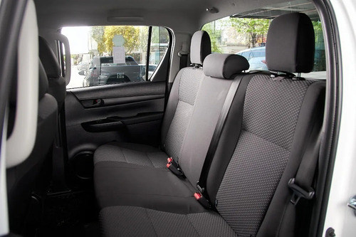 Imagen 25 de 25 de Toyota Hilux Dx 2.4tdi 150cv 4x4 Mt 0km Entrega Inmediata