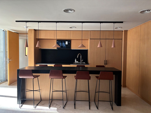 Piso En Venta Al Rio 4 Ambientes