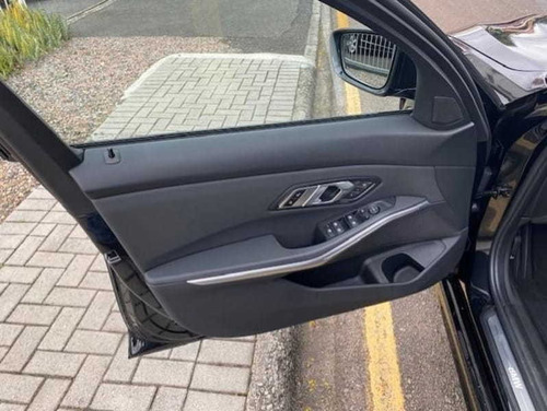 Imagem 12 de 15 de Bmw 330 I 2020
