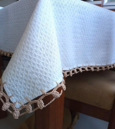 Mantel De Algodón Labrado 130x130cm, Crochet Color Al Tono  