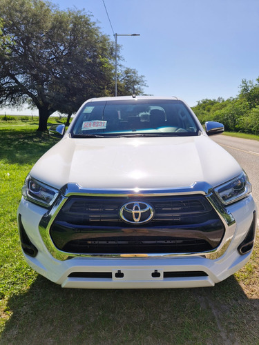 Toyota Hilux Pick-up 2.8 Cd Srv 204cv 4x4