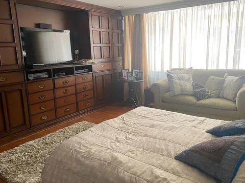 Apartamento En Venta En El Chicó. Cod V10295