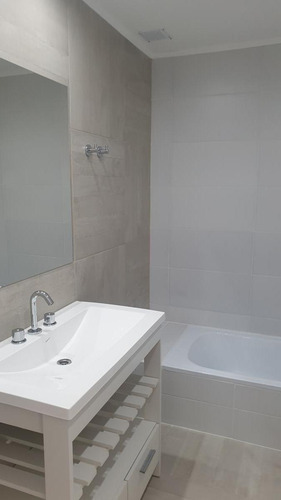 Imagen 9 de 13 de Duplex De 3 Ambientes Con Cochera - Ultima Unidad