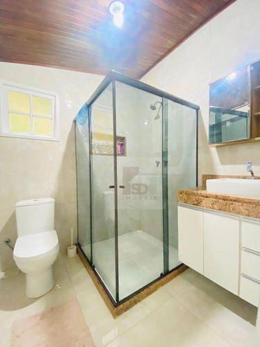 Imagem 13 de 29 de Casa Com 3 Dormitórios À Venda, 196 M² Por R$ 900.000,00 - Golfe - Teresópolis/rj - Ca1349