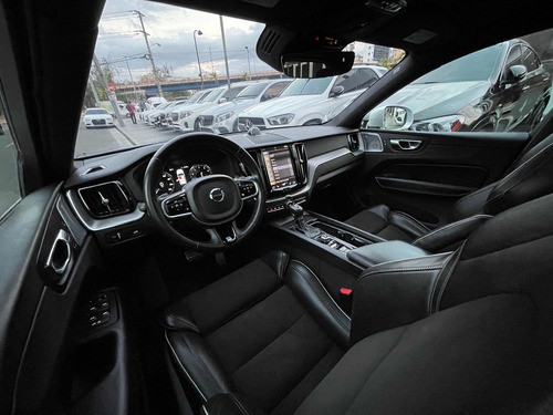 Imagen 6 de 15 de Volvo Xc60 T6 R Design Americano 2018