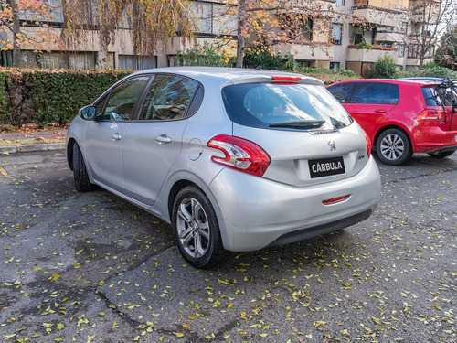 Peugeot 208 1.4 Active Hdi Diesel 68hp Mt 5p 2014.