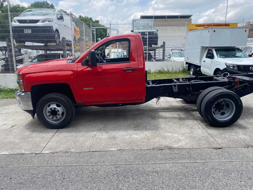 Imagen 7 de 15 de Chevrolet 3500 Doble Rodado Silverado 3500