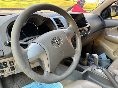 Toyota Fortuner 2.7 Sr5
