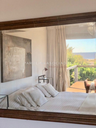 Excepcional Casa Con Vista Al Mar!! -ref:2266