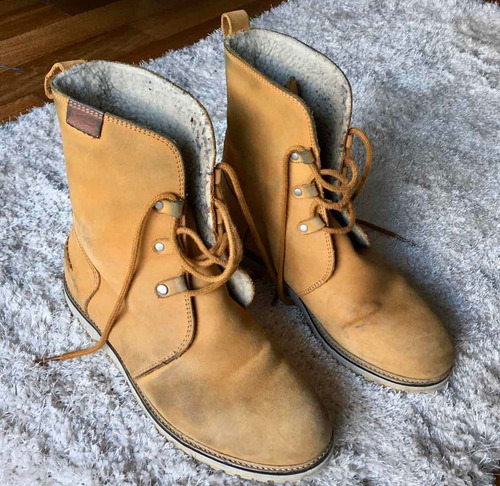 Botas Lacoste Tipo Borcegos. Talle 39. Zapatos Beige