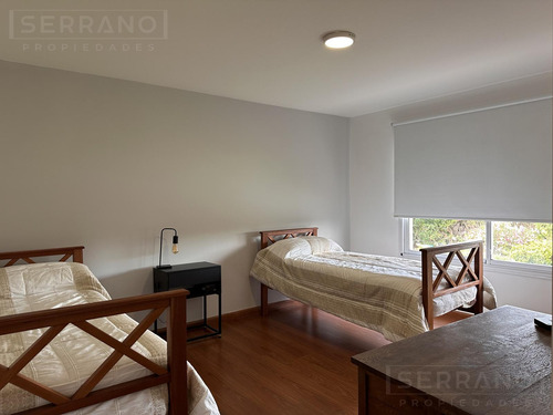 Casa En Alquiler Con Jardín Y Pileta Y En Haras Santa María, Loma Verde