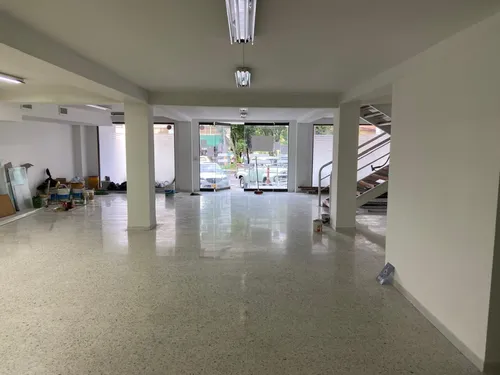 Local En Venta En Simón Bolívar. Cod V12629