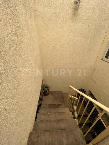 Casa En Venta, En Col. Independencia, Guadalajara, Jal.
