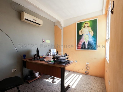 %# Edificio En Venta Con Grandes Oportunidades Para Invertir Al Centro- Este De Barquisimeto #$% Kenlimar Nieto 24-4370 &%$#