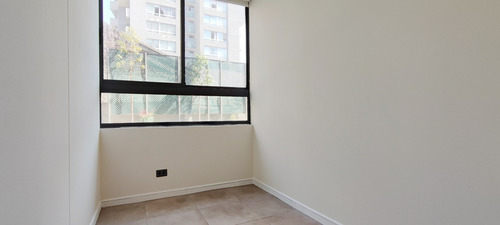 Imagen 13 de 22 de Edificio Ventura Blanco Viel- Vista Poniente Piso 1