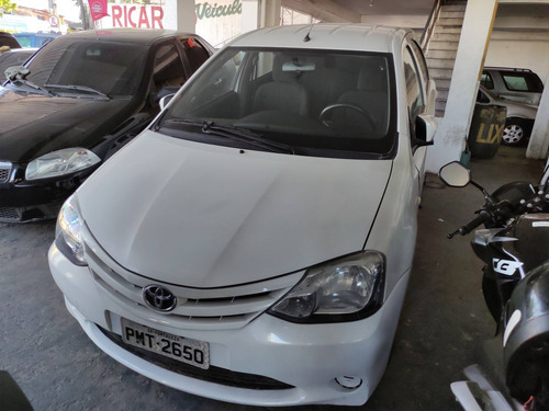 Imagem 2 de 13 de Toyota Etios 1.3 X 16v Flex 4p Manual