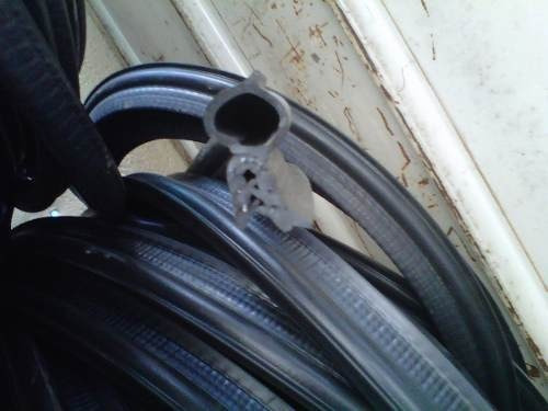 Imagen 1 de 1 de Goma De Maleta Compuerta Toyota Samuray