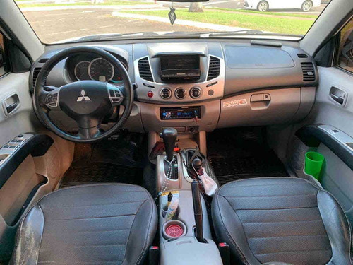 Imagem 9 de 11 de Mitsubishi L200 Triton 3.5 2013
