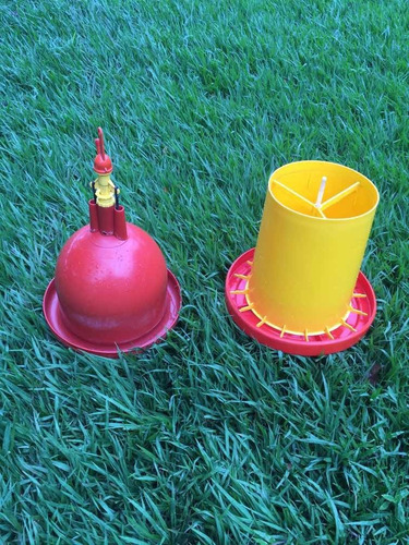 Comederos Y Bebederos Avicolas