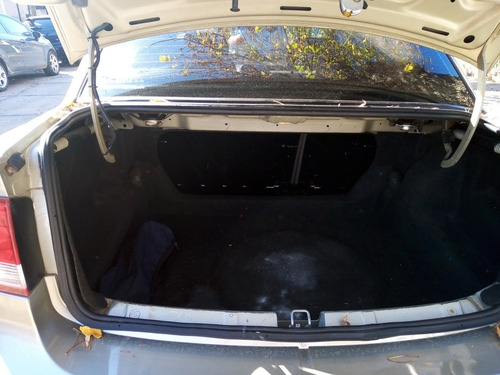 Imagen 7 de 10 de Chevrolet Classic 1.4 Ls Aa+da 2010