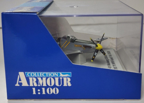 Avion De Combate P-51 Mustang Usaaf 82  1:100 Metalico