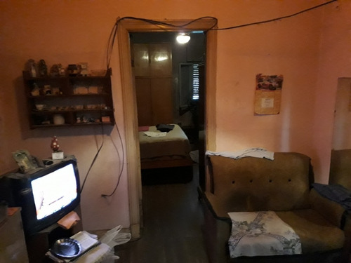 Casa De Corte Antiguo A Reciclar O Demoler-adrogue