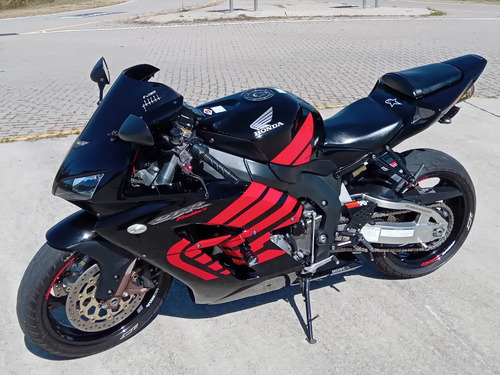 Imagen 10 de 13 de Honda Cbr 1000 Rr