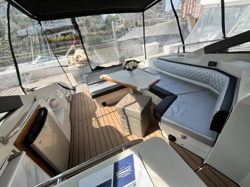 Genesis Delta 2013 - 2 Volvo330hp - Roca & Terrizzano Barcos