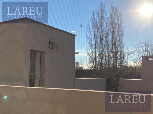 Imagen 25 de 25 de Barrio Privado El Lucero - Casa En Venta
