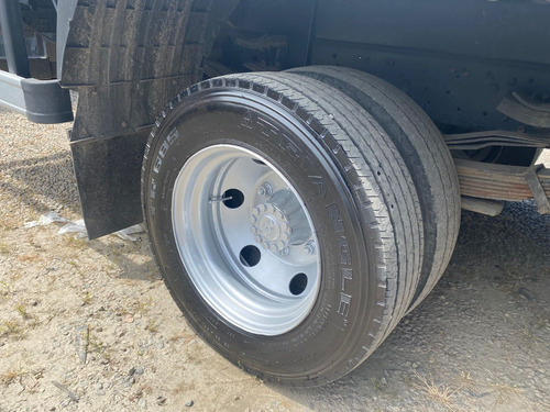 Ford Cargo 816 2015 3/4 Baú