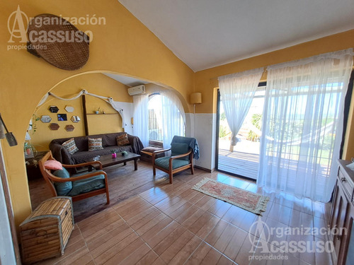 Casa En Las Grutas 4 Dormitorios 3 Baños Parrillero Mar