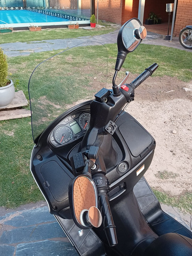 Suzuki Burgman 200