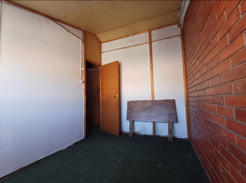 Casa En Venta, A Pasos Del Cesfam, Molina-maule