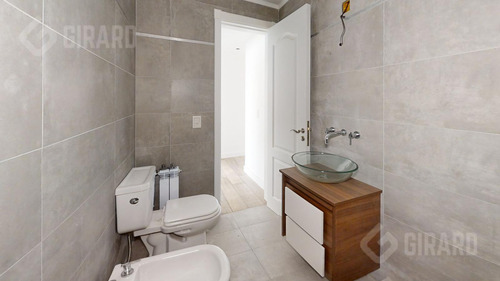 Departamento En Venta De 3 Amb A Estrenar Con Cochera, Zona Plaza Mitre.