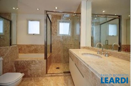 Imagem 8 de 11 de Apartamento - Itaim Bibi - Sp - 583144