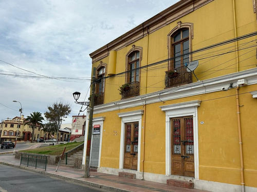 Casa Uso Comercial Frente A Liceo De Niñas, Centro La Serena