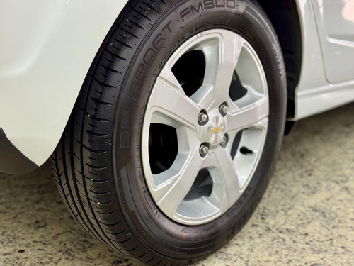 Chevrolet Onix Onix Hatch LT 1.4 8V FlexPower 5p Mec