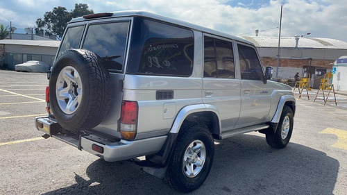Land Cruiser Blindado