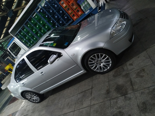 Volkswagen Bora 1.8 Highline T 180cv 2009