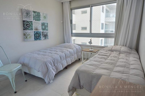 Ocean Drive 2, Unidad De 2 Dormitorios, 2 Baños, Garage, Piso Alto!