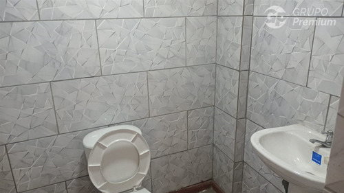 Local Comercial En Arriendo En Estación Central